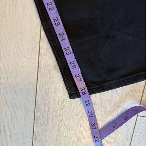 American Eagle low rise skater Jean in black wide leg - Picture 9 of 9